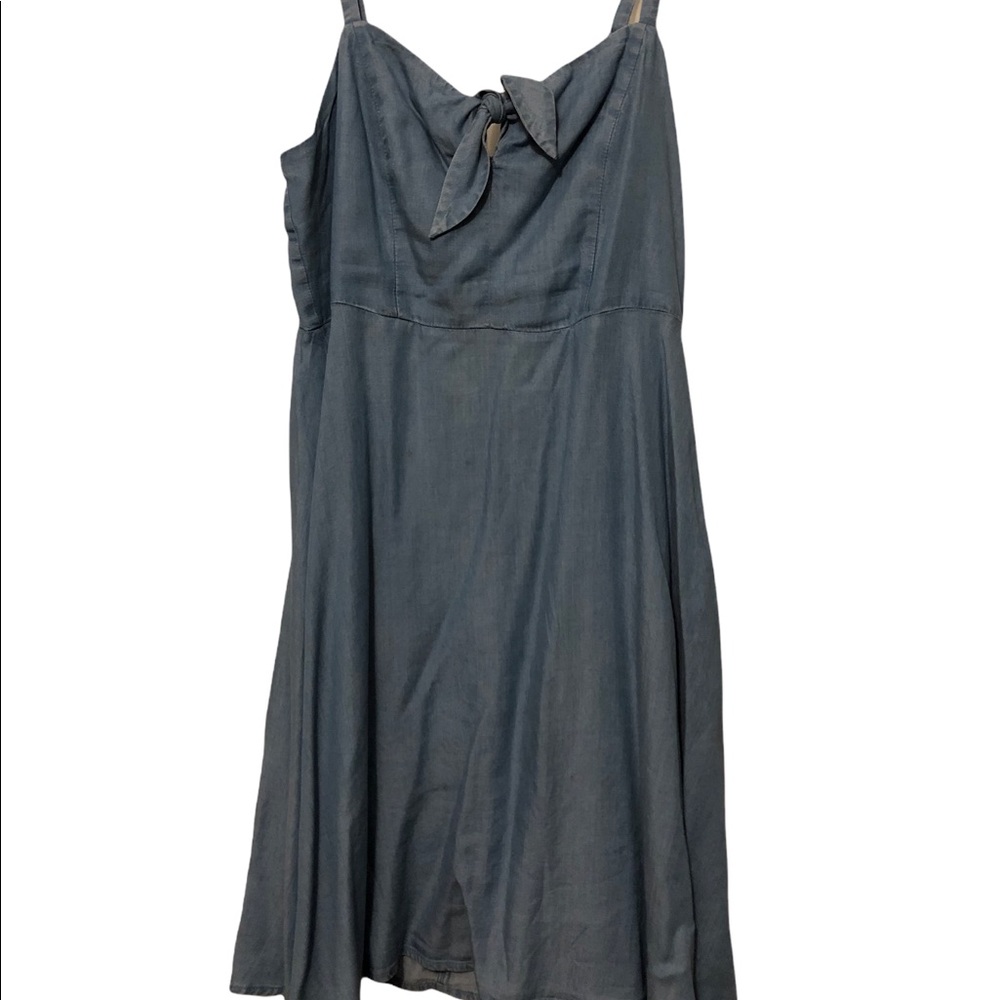 Old Navy chambray cami dress. Size M